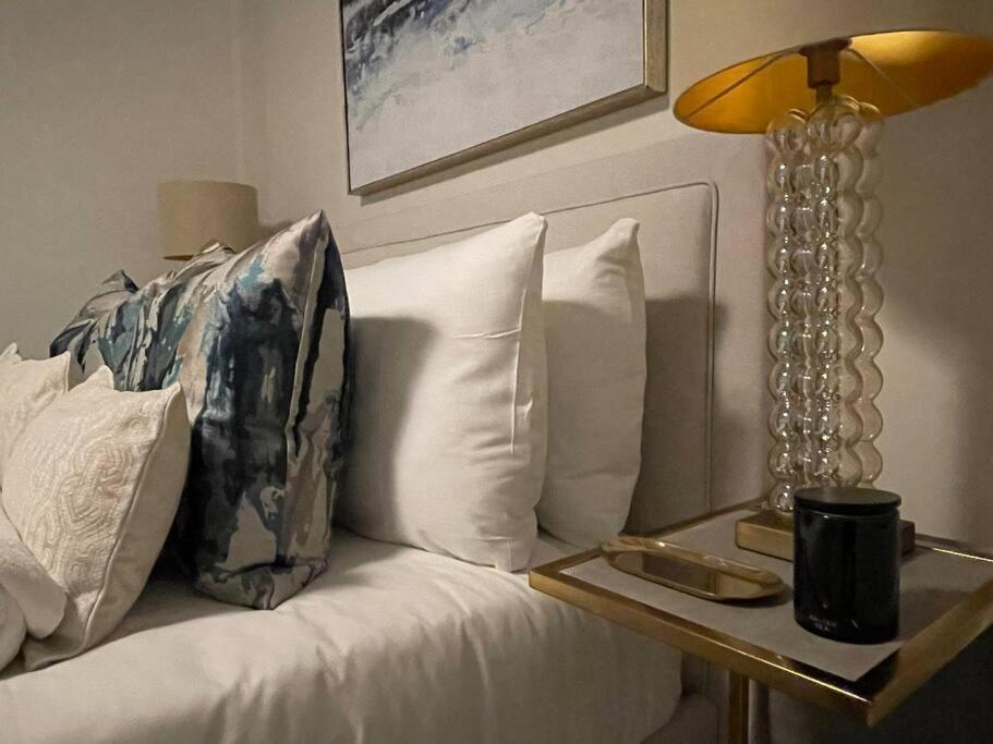 Quintessential Town House Close To Central London Exteriör bild
