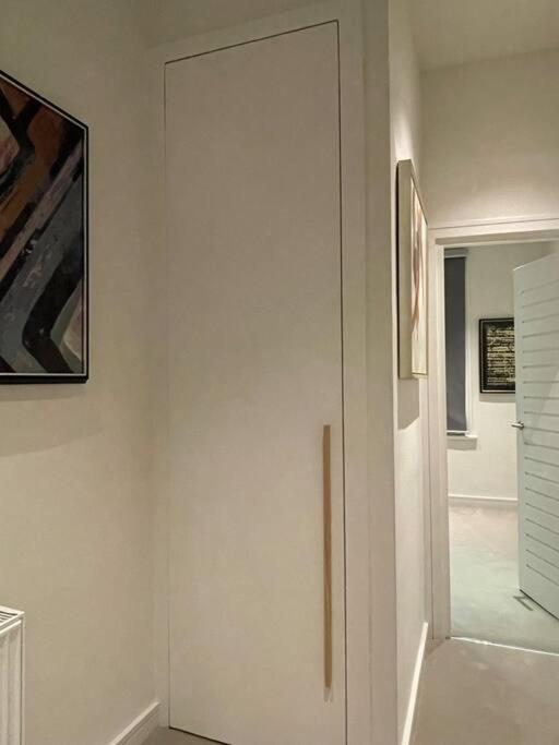 Quintessential Town House Close To Central London Exteriör bild