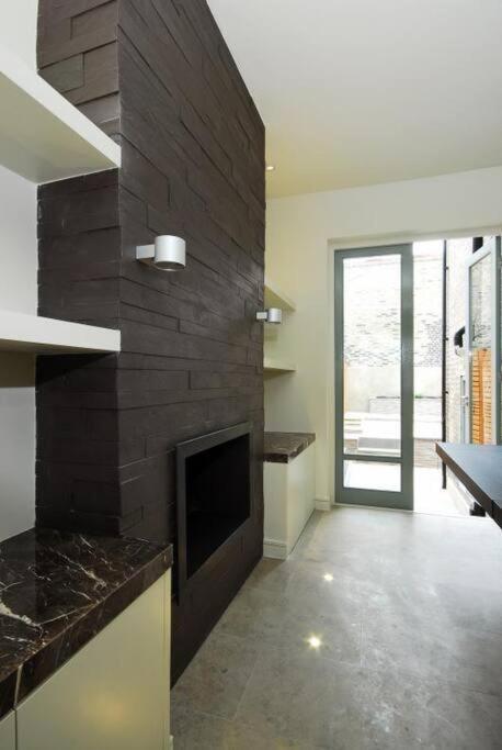 Quintessential Town House Close To Central London Exteriör bild